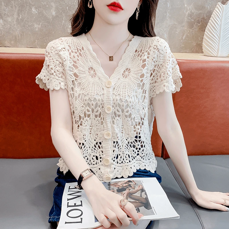 夏季宽松气质洋气镂空针织外搭薄款配吊带裙子上衣罩衫短款开衫