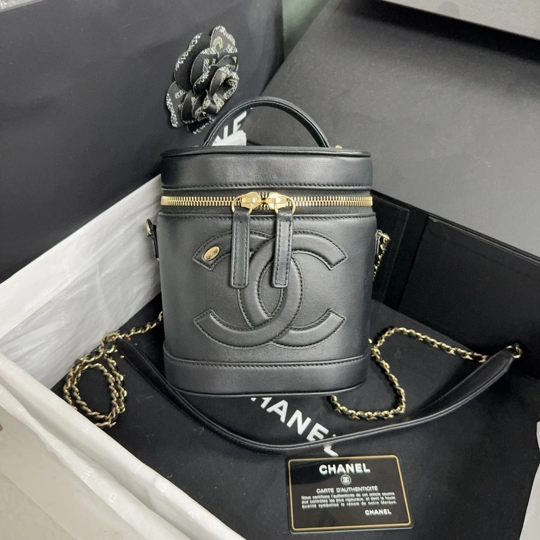 99新 Chanel/香奈儿 黑金水桶包手柄化妆包链条包9293