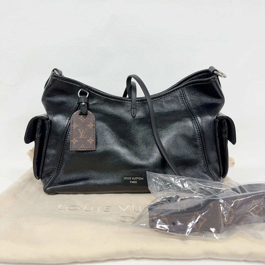 99新 LouisVuitton/路易威登 LV黑武士carryall小号斜挎包3688