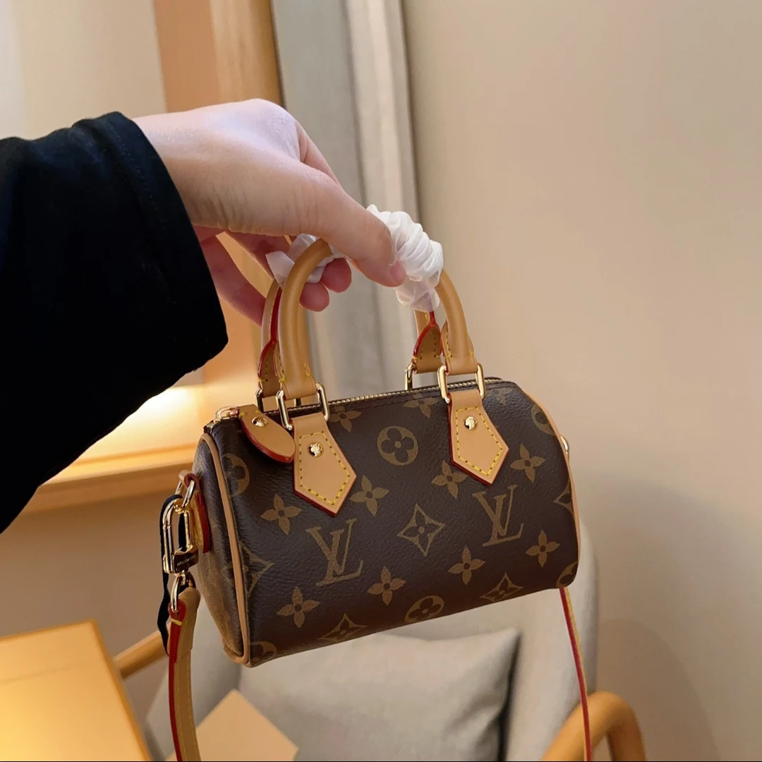 全新未使用 LouisVuitton/路易威登 国现speedy nano 单肩包经典