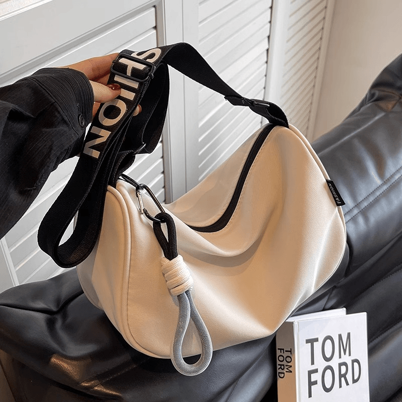 今年流行帆布包包女士2024新款时尚学生上课斜挎包小众单肩枕头包