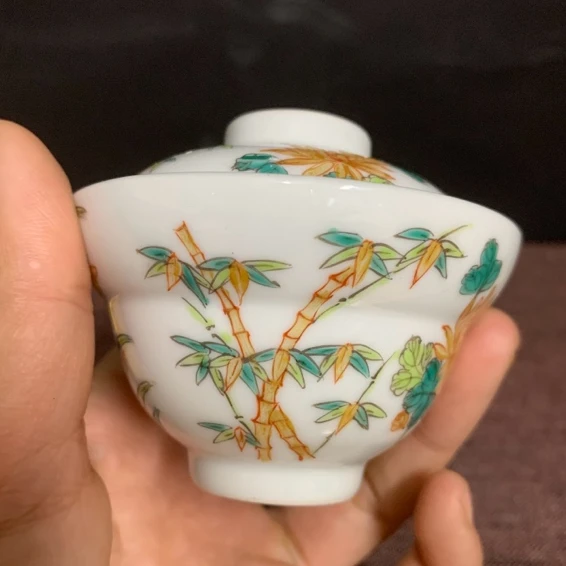 粉彩梅兰竹菊小盖碗