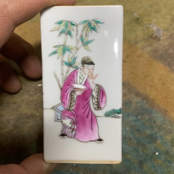 景德镇7-80年代库存笔筒
