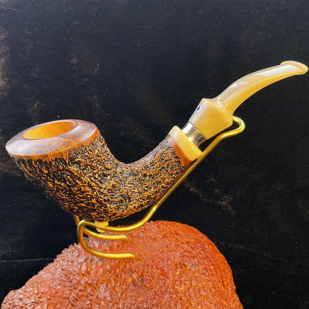 意大利阿道尔烟斗品牌天王星系列深色海岩雕刻号角银圈弯款烟斗