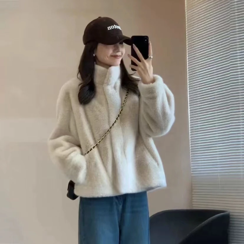 2024年新款毛绒绒女时尚休闲加厚春秋冬短立领外套防水貂皮毛一体