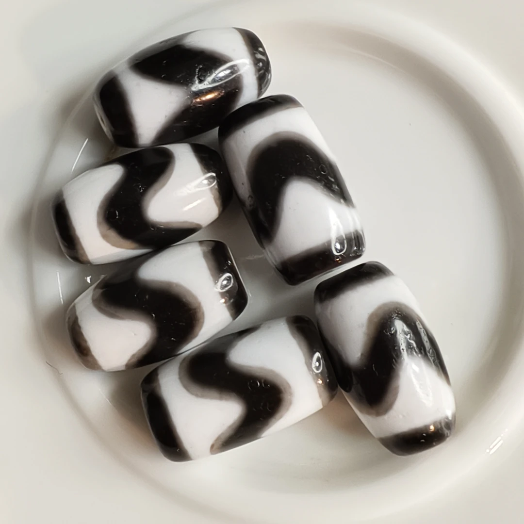 【台湾工艺】虎牙台珠黑白虎牙天珠，多样性发一