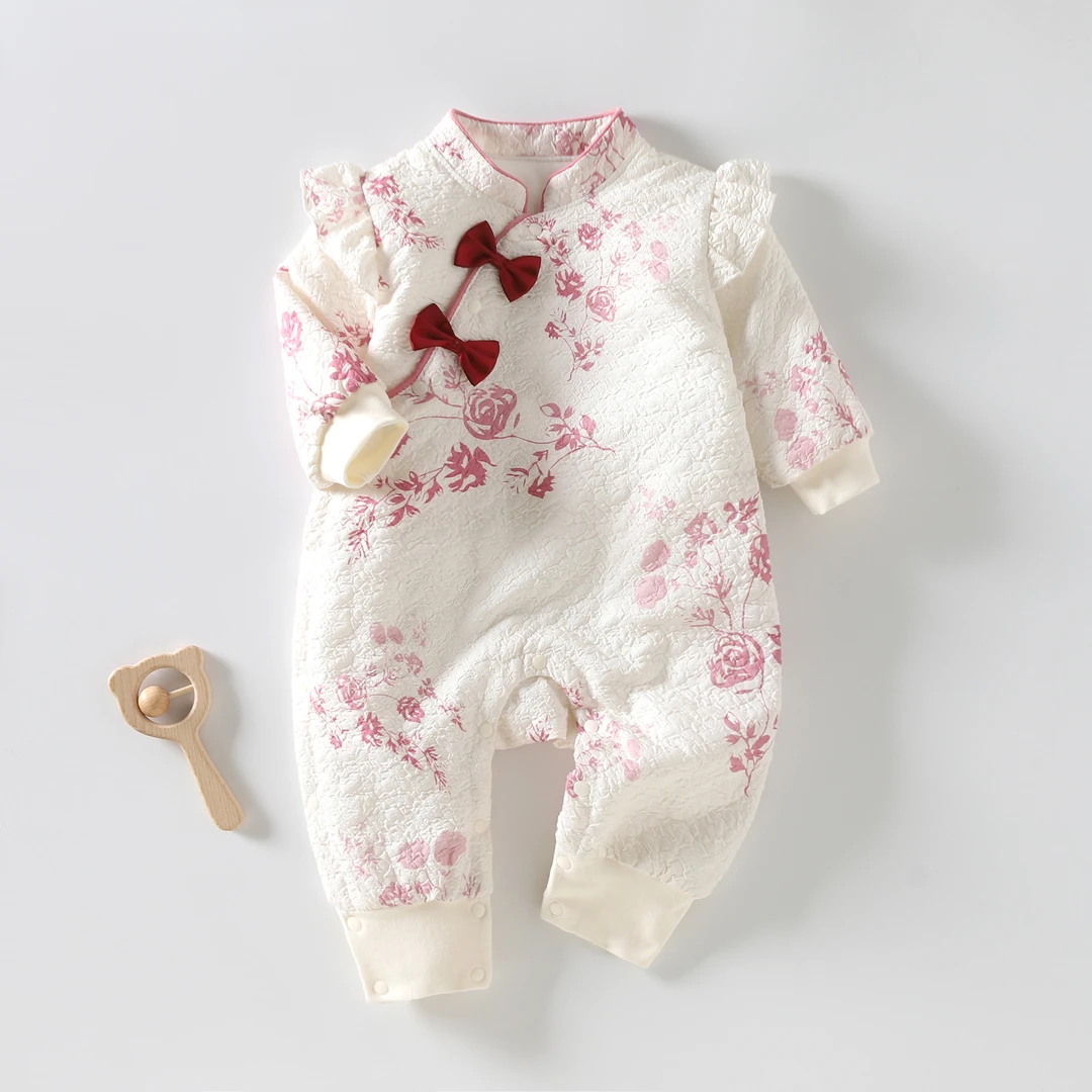 婴儿保暖连体连体衣女宝旗袍公主风冬季秋款纯棉中国风新生儿长袖