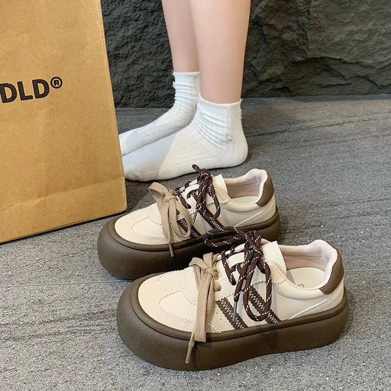 2024小个子德训鞋秋季新款百搭休闲运动板鞋爆款增高小白鞋面包鞋