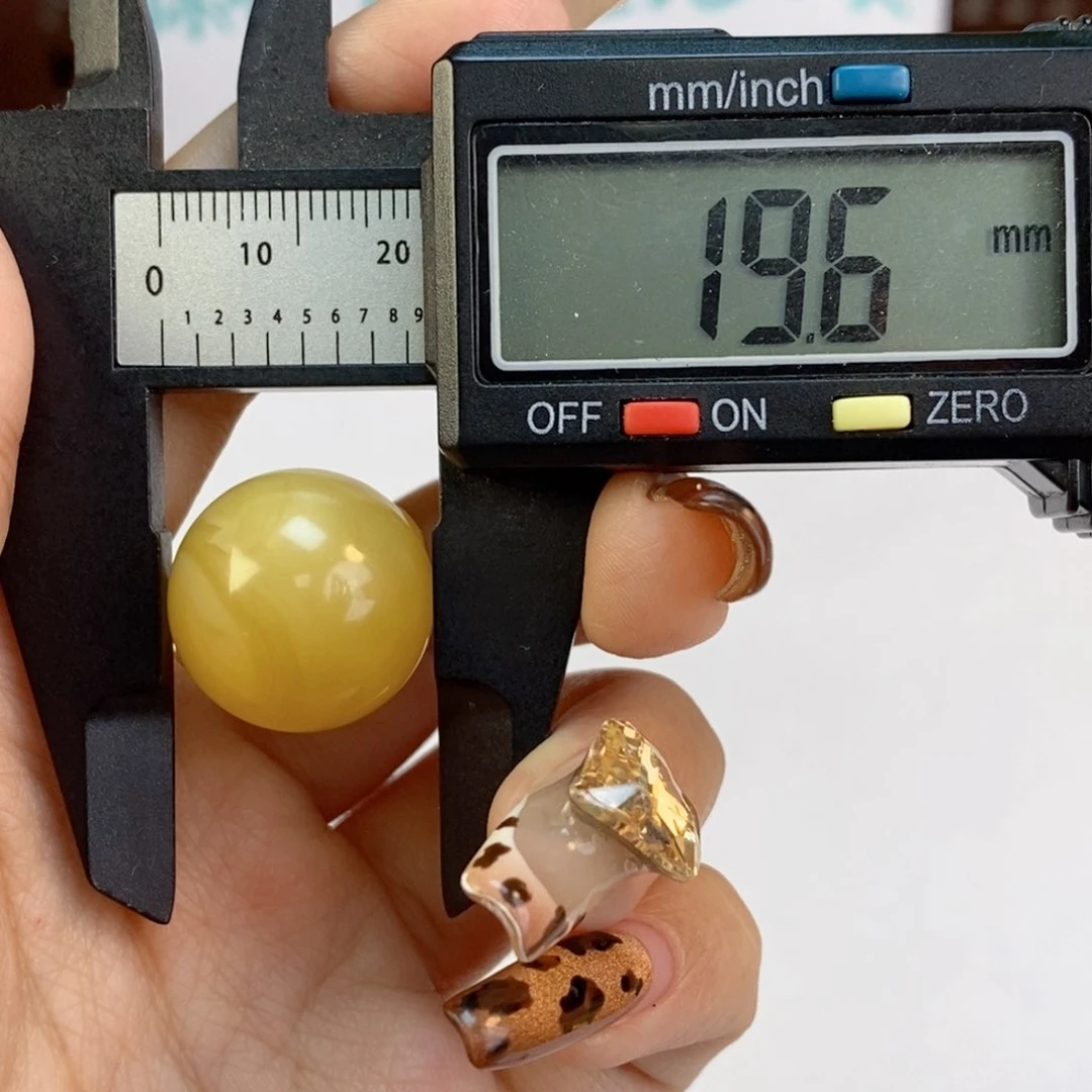 蜜蜡裸石未镶嵌欣儿19+蜜蜡