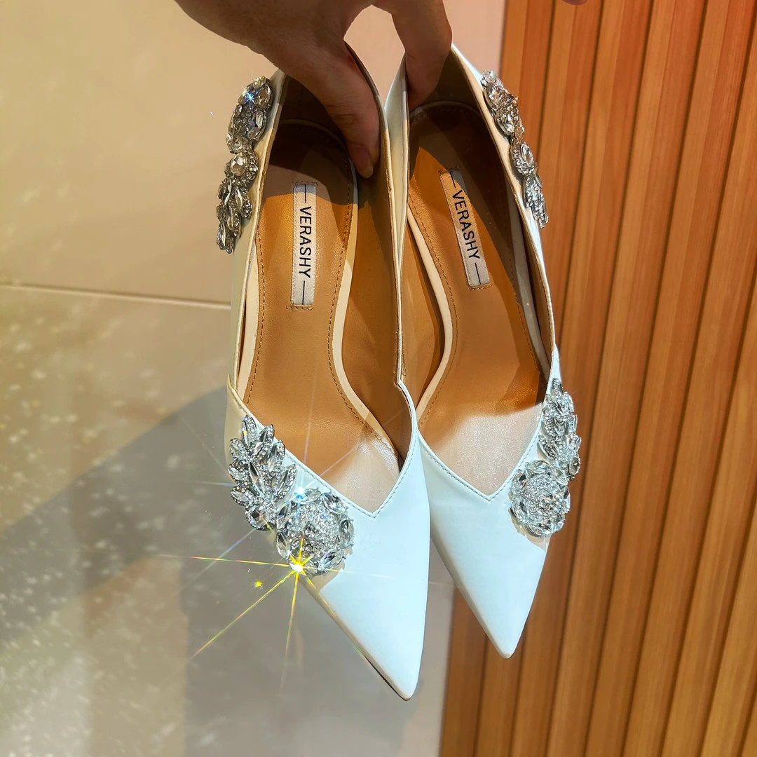 白色高跟鞋女2025春季新款水钻细跟V口气质性感御姐尖头单鞋