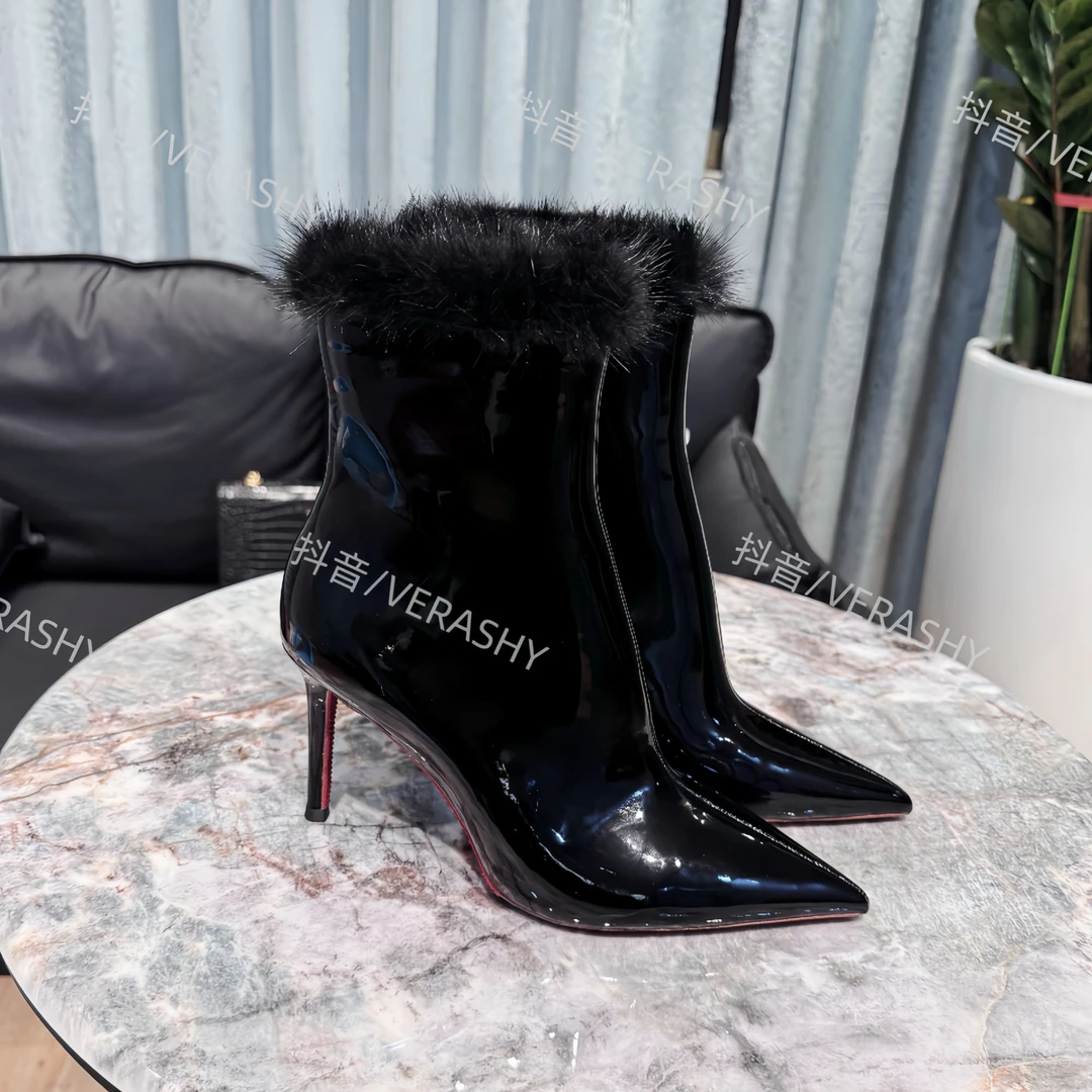 黑色高跟短靴女2025秋冬季新款红底水钻底尖头靴子中筒细跟加绒靴