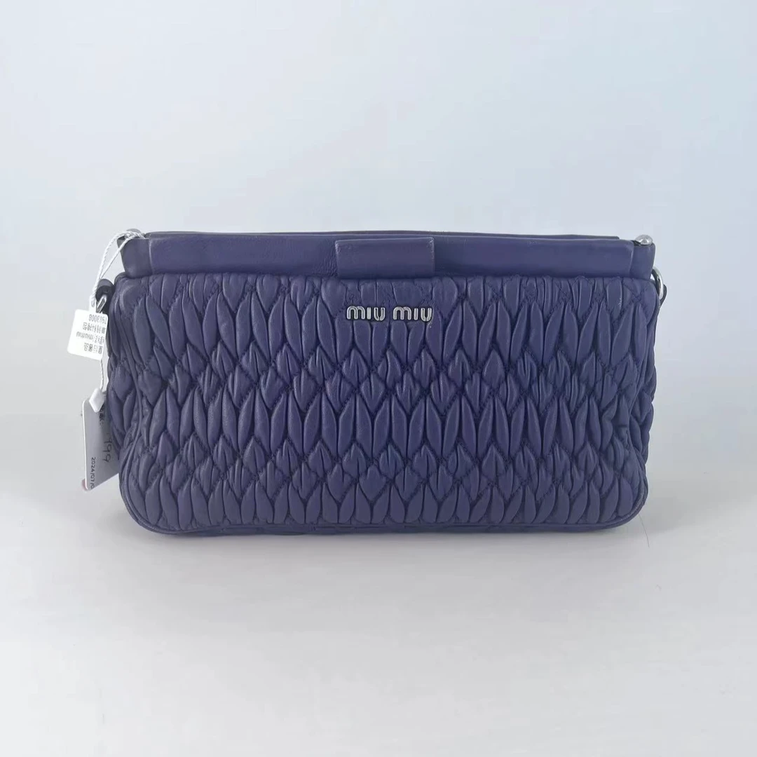 95新 MIU MIU/缪缪 安洁利严选斜挎包/F706006