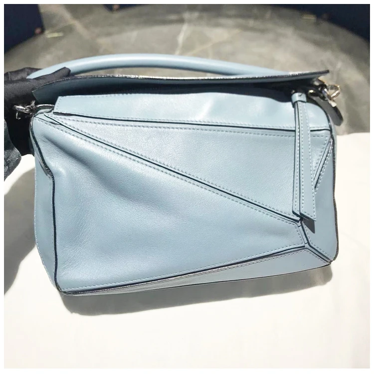 95新 LOEWE/罗意威 安洁利田哥几何包/BK0137747