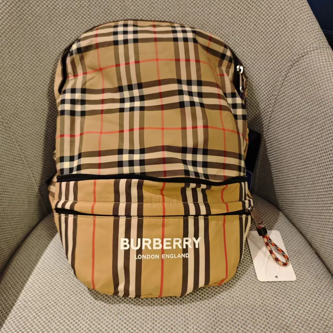 95新 BURBERRY/博柏利  安洁利严选双肩包/ZH925049