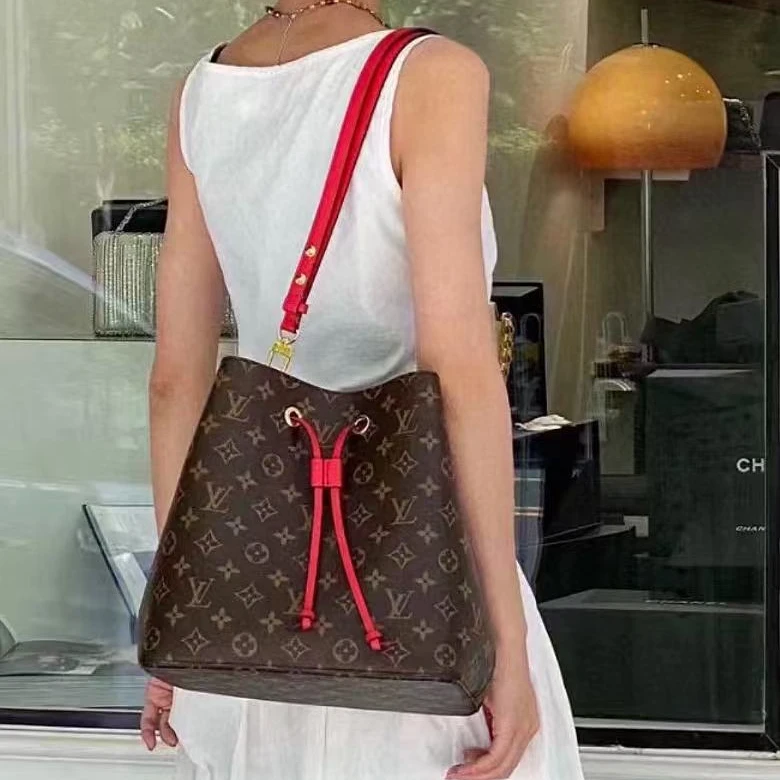 95新 LouisVuitton/路易威登 安洁利田哥手提包/xg110208