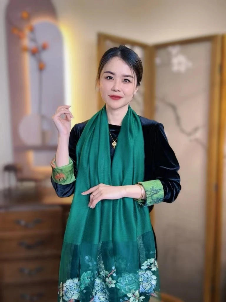 2025新款 刺绣款175*75左右桑蚕丝围巾百搭丝巾-【国色天香】绿色