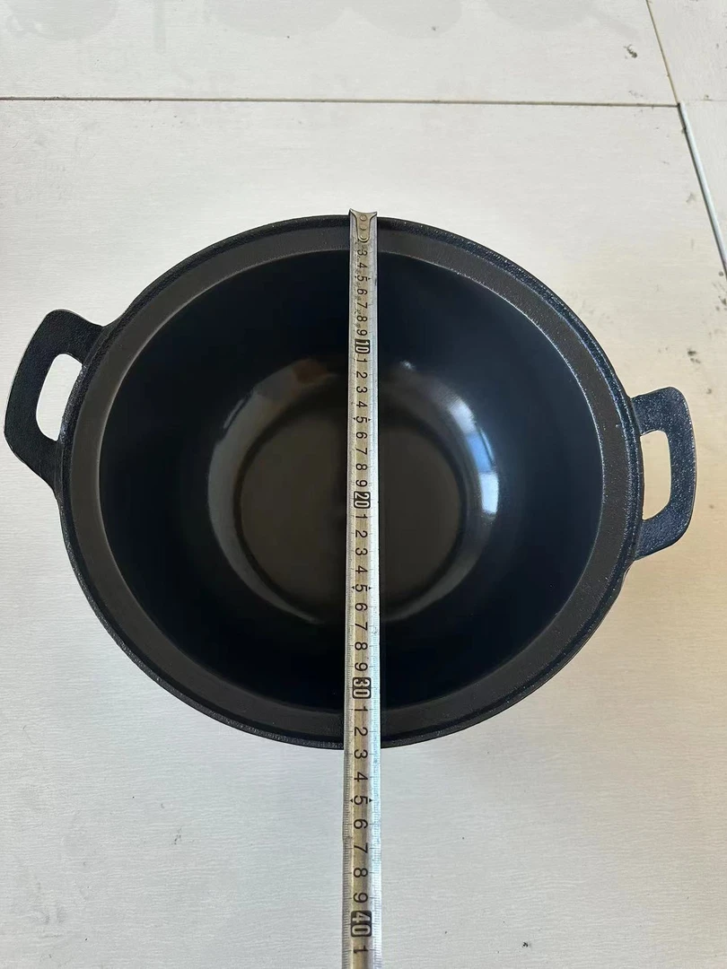 龙龙精品生铁锅，1一4个人可用