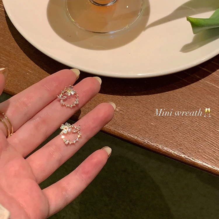 铜合金耳饰韩版花朵2023年新款潮轻奢小众设计感高级时尚耳钉耳饰