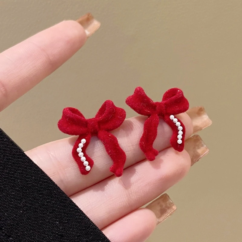 2023年新款潮小巧轻奢百搭耳环铜合金耳饰蝴蝶结耳钉设计感耳环