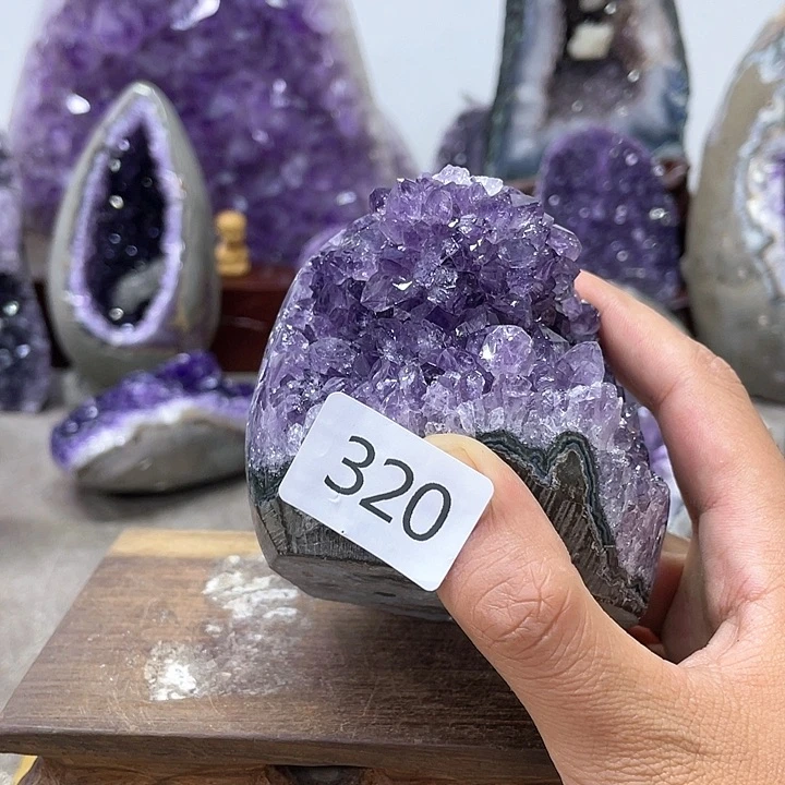 紫晶大型摆件（非配饰）未镶嵌