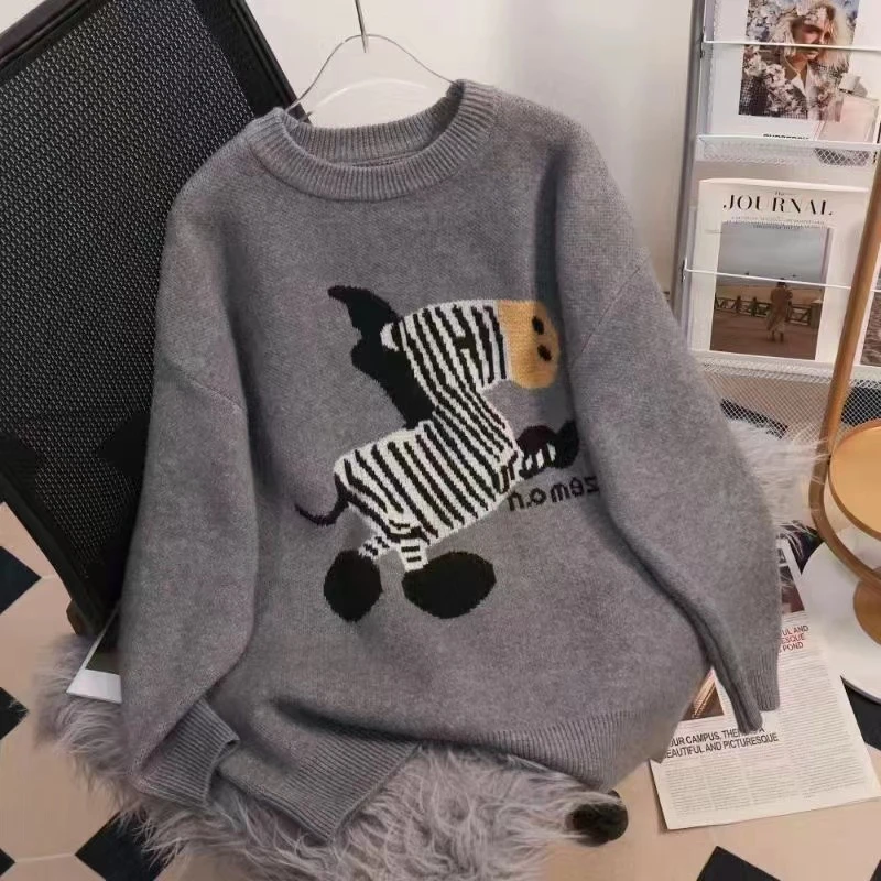 秋冬2025新款中长款百搭卡通圆领套头女毛衣休闲宽松显瘦针织衫