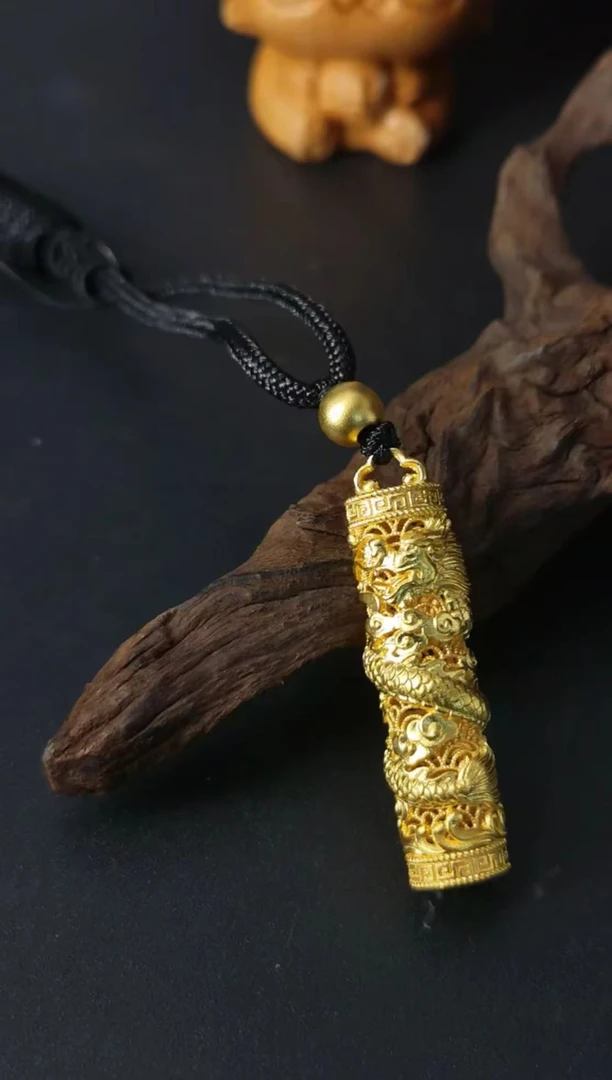 足金999古法经典百搭素款 顺风 顺水 顺财 龙柱吊坠