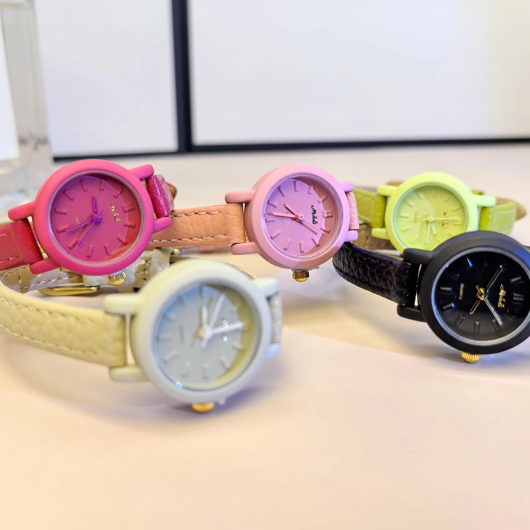 MishaLi米莉莎新款多巴胺初高中女学生简约小众小表盘精致腕表