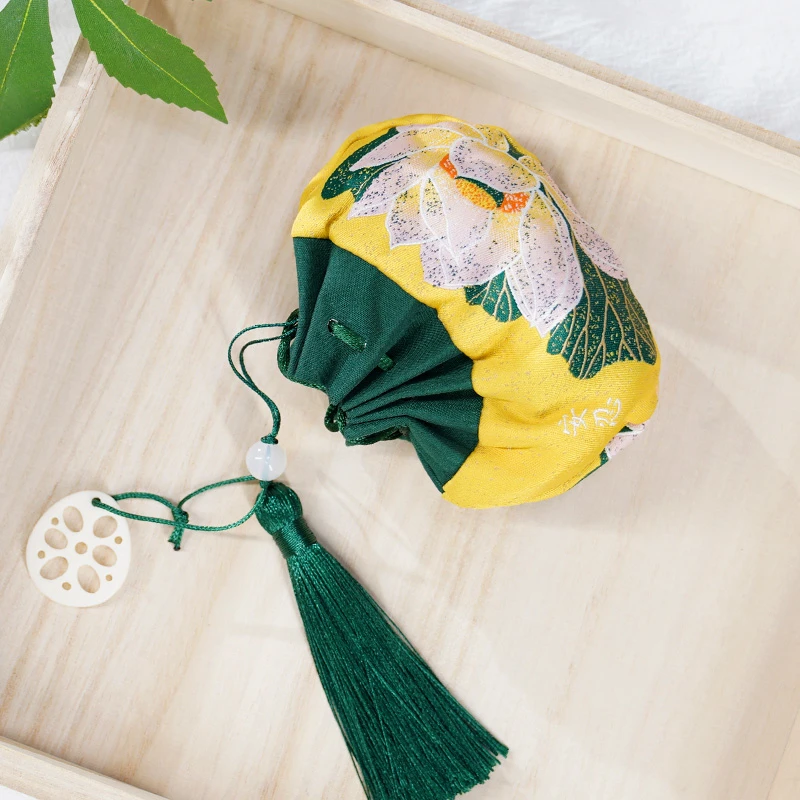 黄色香包 清新香薰汽车挂件包包配饰小香袋荷包古风随身香囊