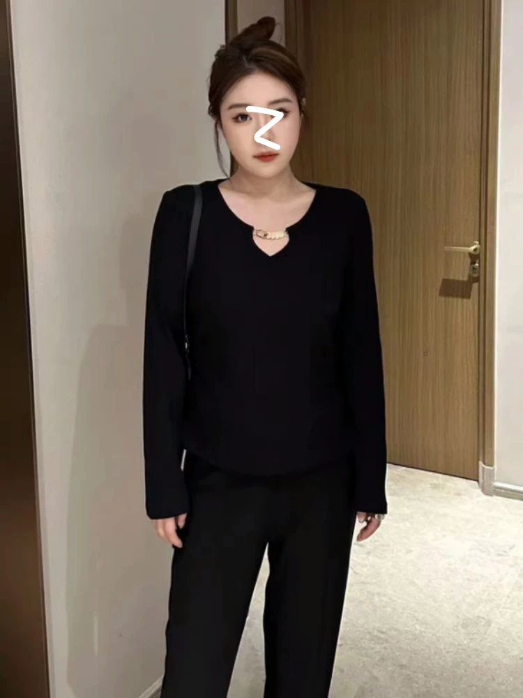 大码法式设计感黑色正肩针织打底衫胖mm秋冬遮肉显瘦别致内搭上衣