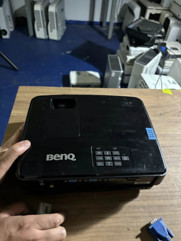 9新 Benq/明基 二手 明基投影仪 运费自理