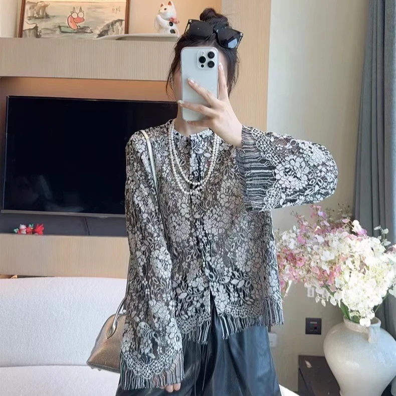 镂空复古百搭显瘦蕾丝长袖上衣气质早秋短款微喇流苏小外套开衫