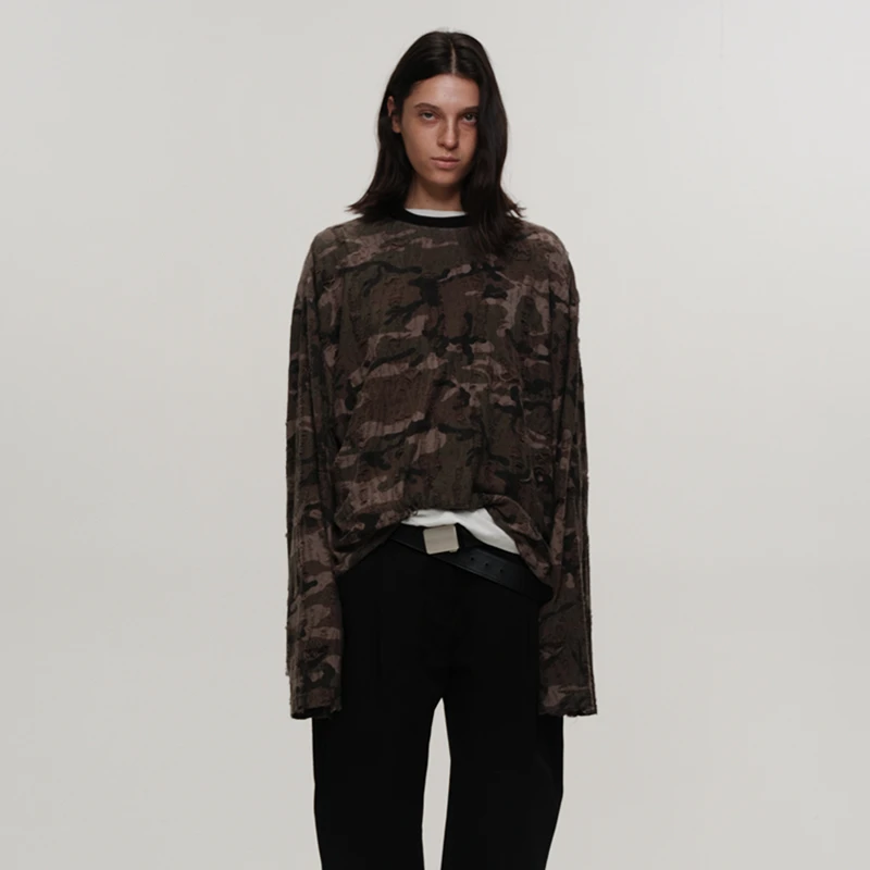 ECHOADE时髦精B入 宽松轻盈慵懒 小圆领纸片人设计迷彩长袖打底衫