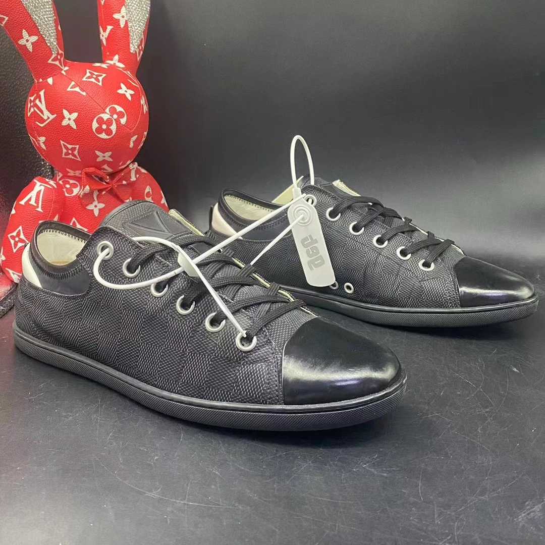 【聚星福利】LouisVuitton/路易威登男黑色棋盘格板鞋41.5码ddm811