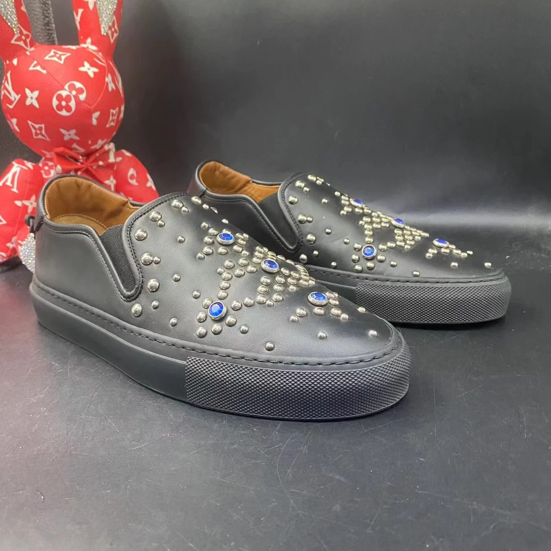 【AO折扣】纪梵希/Givenchy 39.5欧码男士黑色休闲一脚蹬板鞋ao137
