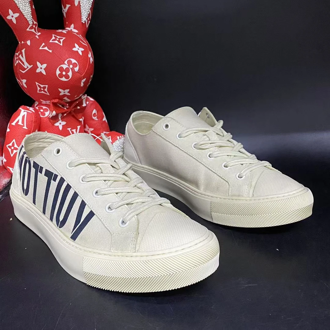【聚星折扣】LouisVuitton/路易威登男士米白黑印板鞋40.5欧码yl016