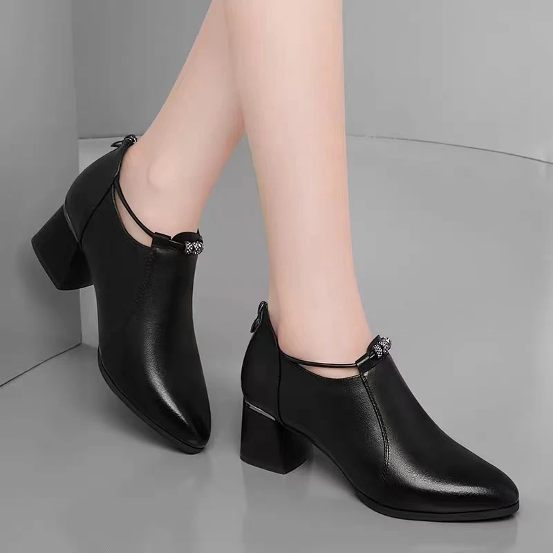 2022秋季新款单鞋中老年粗高跟 朝辞白帝彩云间