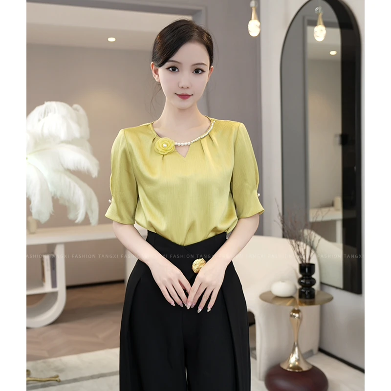 现货2025夏季新款【4730】高级感法式小众重工缎面V领减龄气质上衣