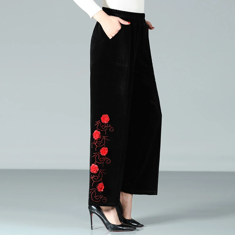 23春秋新品金丝绒妈妈宽松高腰松紧大码阔腿女绣花长裤子直筒潮流