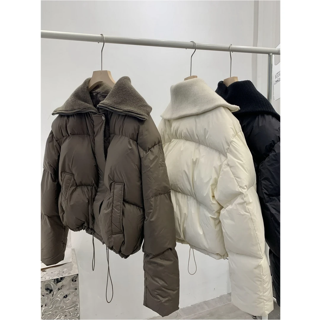 YIBAN 设计感黑色短款羽绒服女小个子宽松加厚保暖面包服2023秋冬