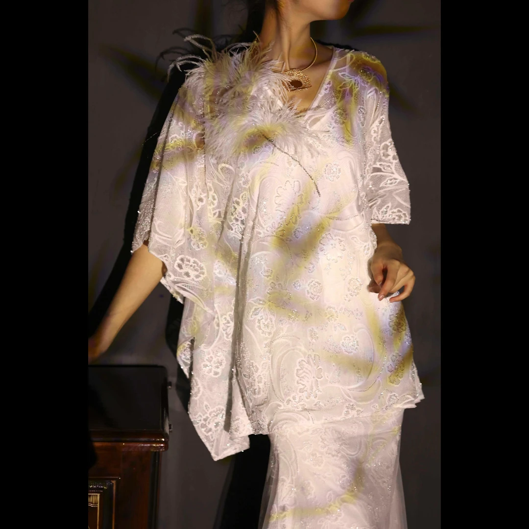 【星辰】24年夏季轻奢新款蕾丝洋气高级感重工钉珠气质女士宽松上衣