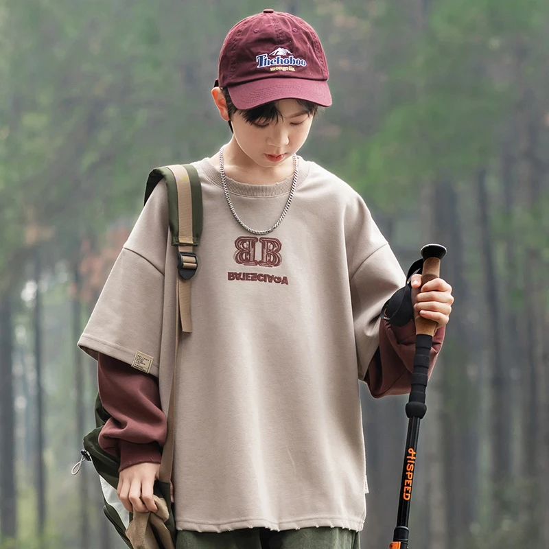 中大童宽松加绒圆领上衣儿童休闲男童秋冬新款假两件百搭长袖卫衣