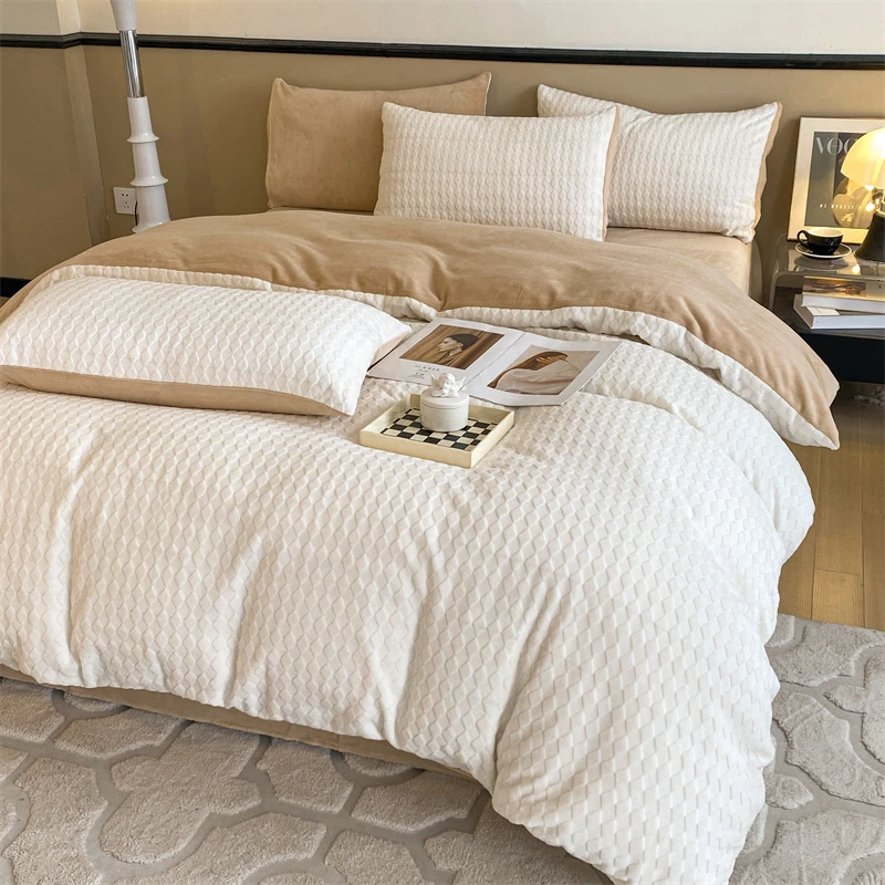 剪花牛奶绒四件套简约冬季加厚保暖床单款床品套件-多巴胺系列