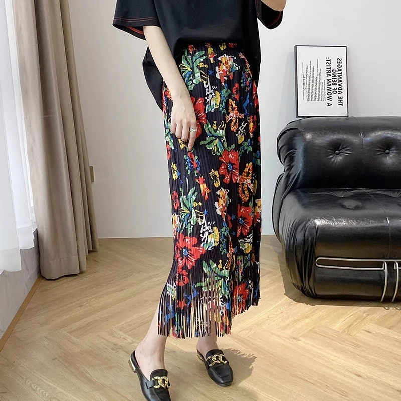 三宅褶皱半身裙女夏2024新款流苏黑色百褶裙设计感小众大码垂坠潮