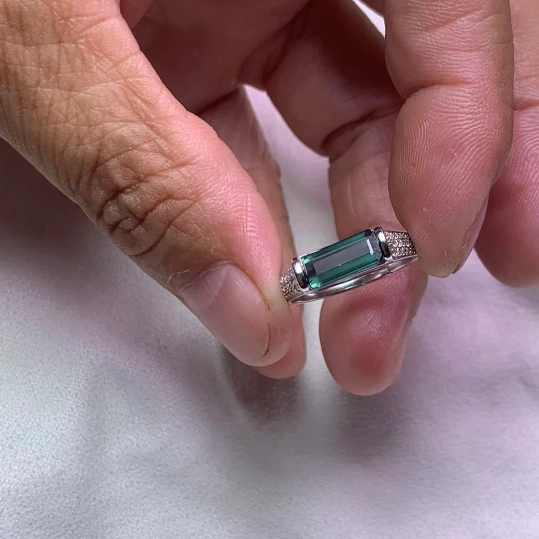 碧玺戒指925银镶气质轻奢时尚复古精致镶嵌银戒排戒