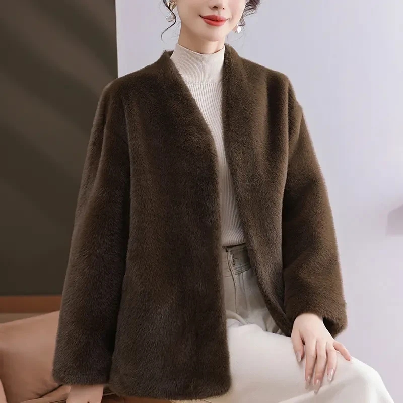 妈妈冬装外套洋气皮毛一体大衣短款50岁中年女装秋冬仿水貂绒上衣