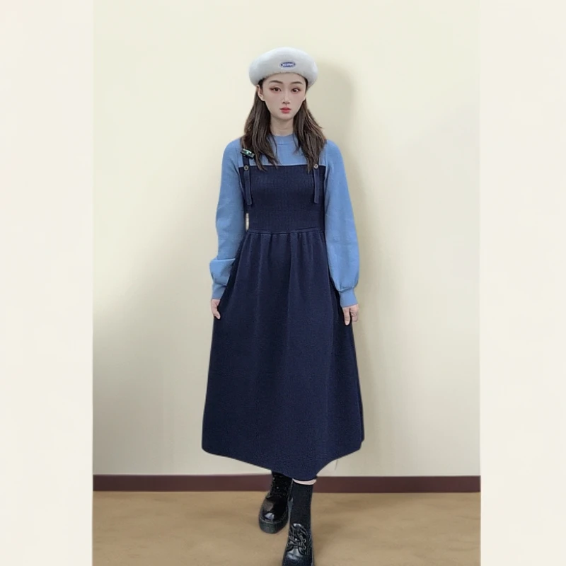 蓝色背带裙假两件连衣裙女2024秋冬新款撞色针织毛衣裙春秋气质