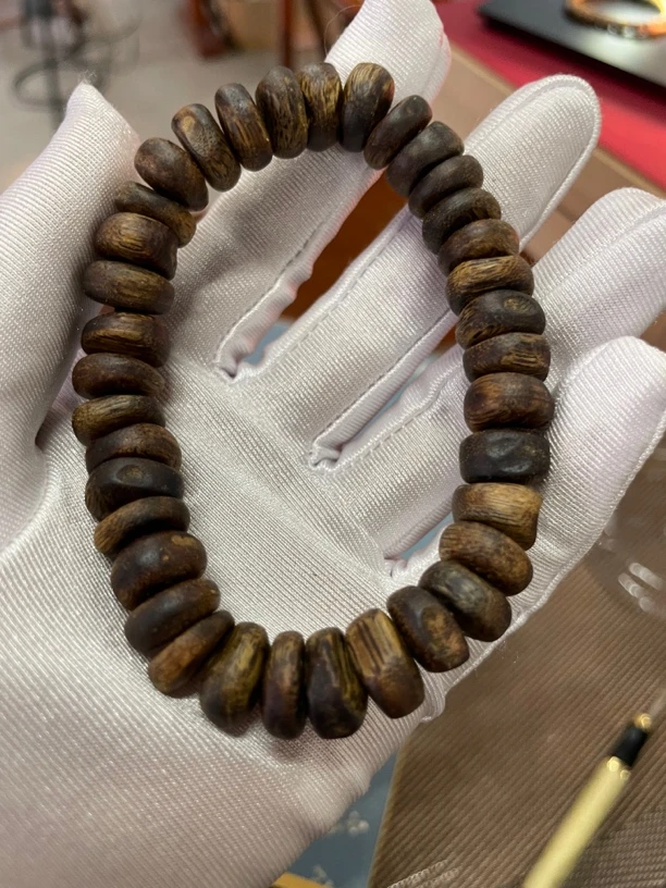 九九沉莺歌绿奇楠手串（15克）