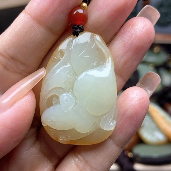 和田玉颈饰未镶嵌