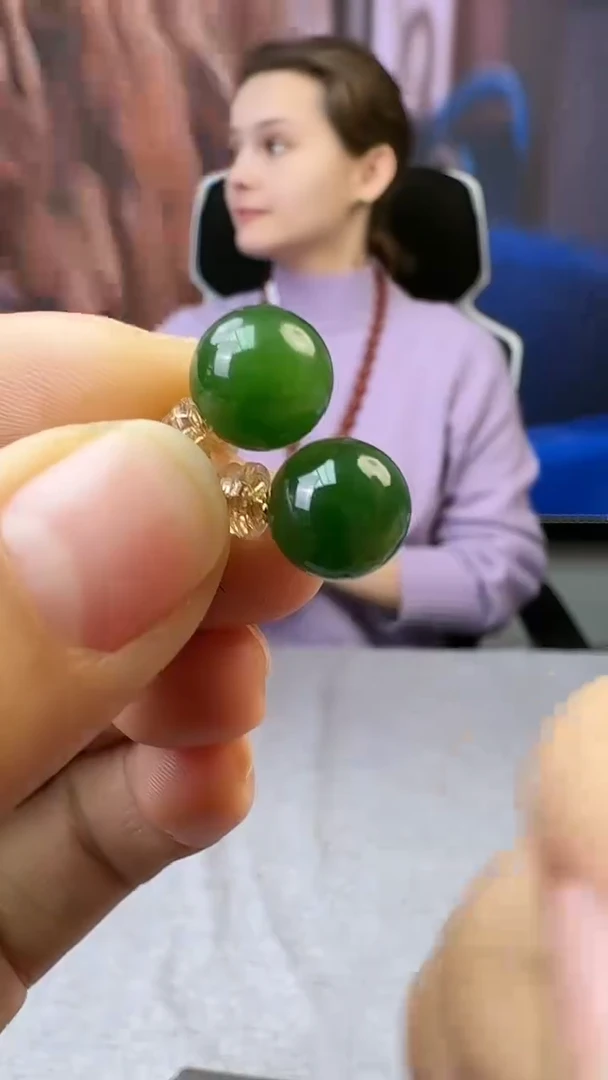 【闪购商品】和田玉（碧玉）耳饰18K金镶嵌725