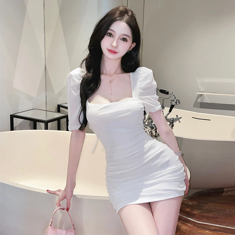 性感法式方领泡泡袖连衣裙女夏新款气质修身显瘦纯欲风紧身短裙潮